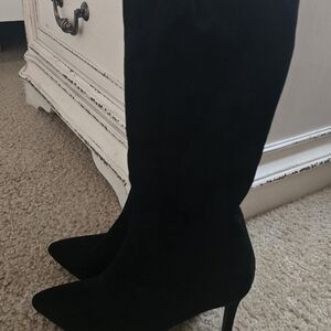 Size 6.5 Never Worn Classic Pointed-Toe Black Knee-High Stiletto Boots